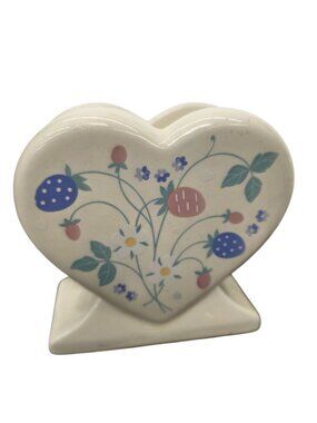 Vintage Auntie Em Collection heart ceramic napkin holder 1986 HMK berries Print